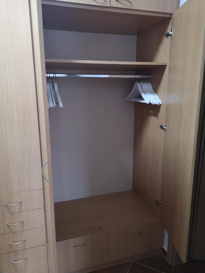 Orsika Hilltop Apartman Eger Exterior foto